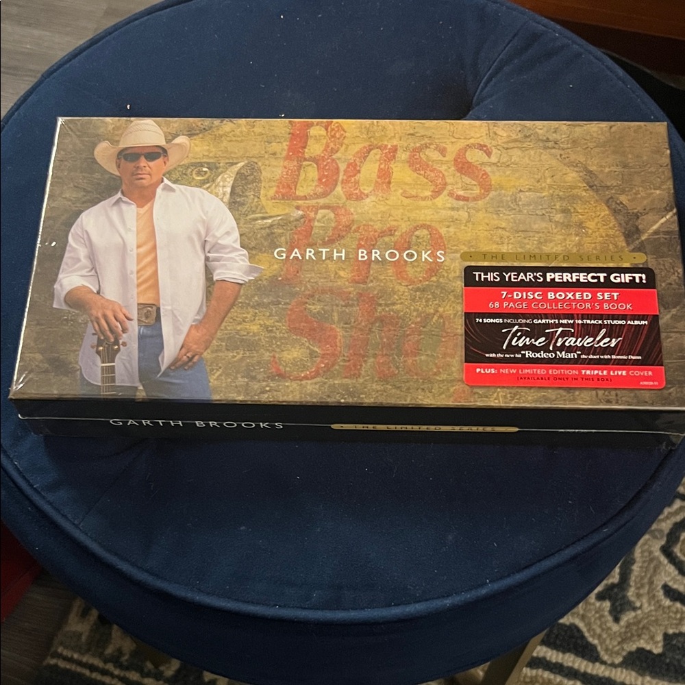 Garth Brooks 7-Disc Boxed Set